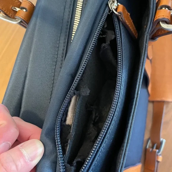 Stuart and Law The Cary Briefcase (Single) - Picture 7 of 7